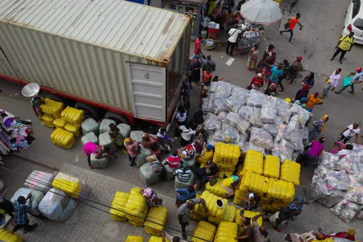 Mitumba: Sake tunani game da kasuwancin tufafin gwanjo a Afirka